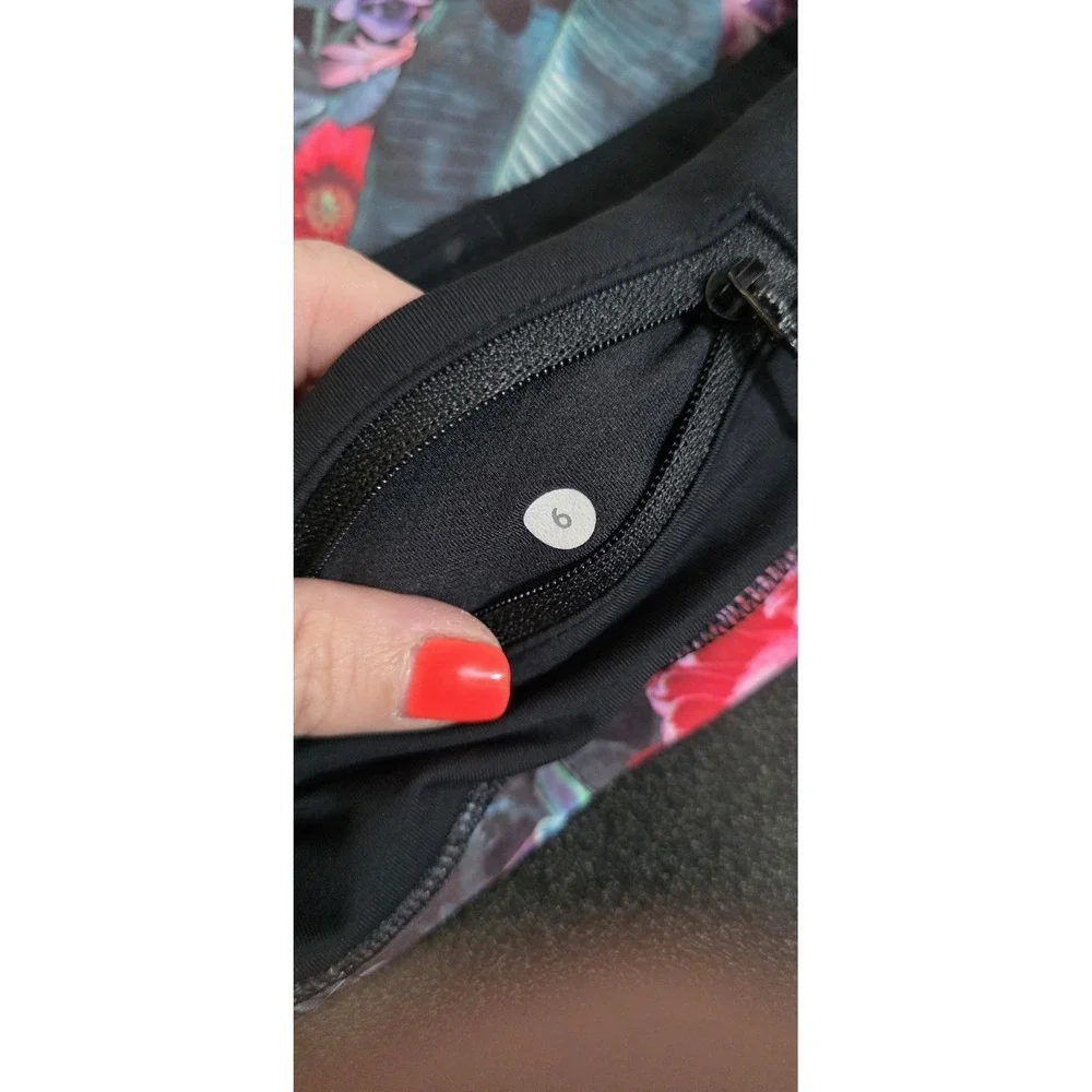 Lululemon Run Pace‎ Setter Tennis Skirt Skort Women 6 Black Multi Floral EUC